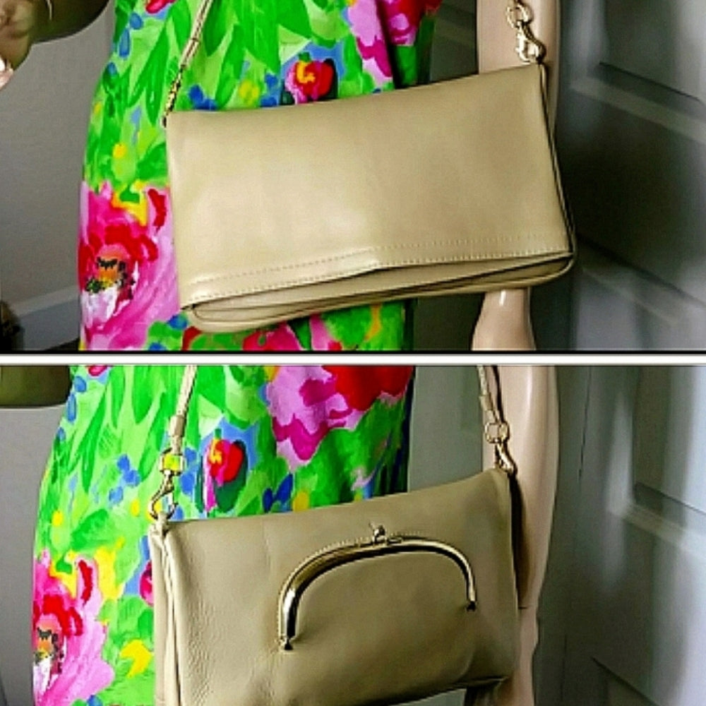 @lorac2015 COME SEE SELECT STYLES LIKE THIS IN MY CLOSET OF VINTAGE COACH BAGS